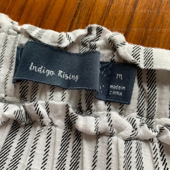 Indigo Rising Striped Shorts (US M) - Picture 3 of 12